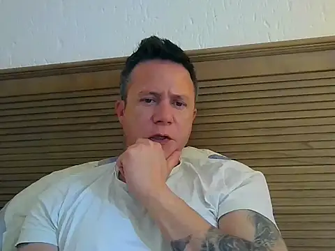 TroyDieselXXX webcam