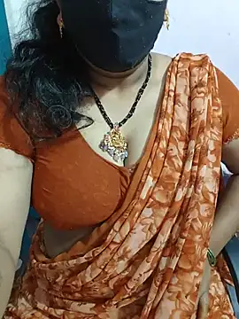 luci-queen webcam