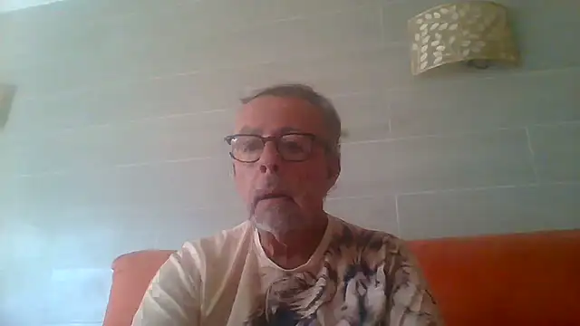 tuggy59 live cam on StripChat