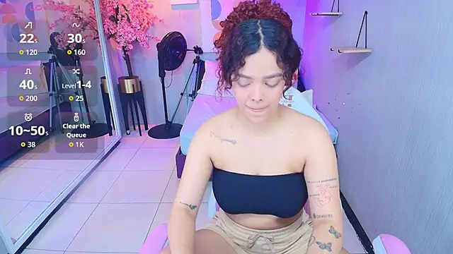 Maggy_t18 webcam