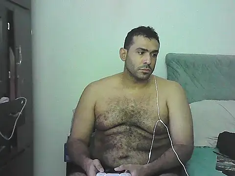 alphalatinobearx webcam