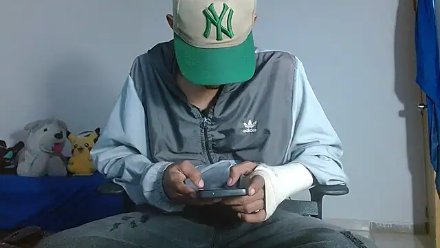 skinny23cm webcam