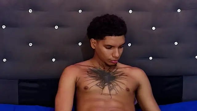 kai_storm77 webcam