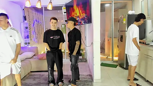 Houseofwarrios webcam