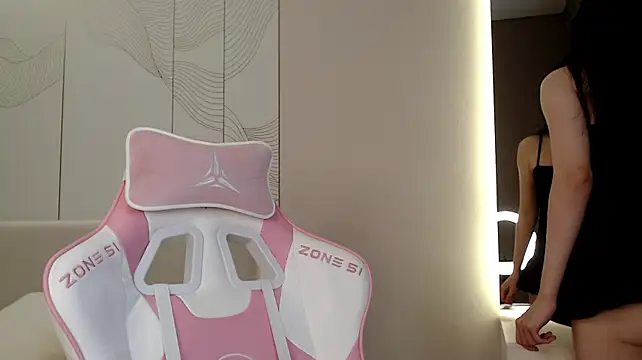 JenniferQueen11 webcam