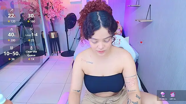 Maggy_t18 webcam