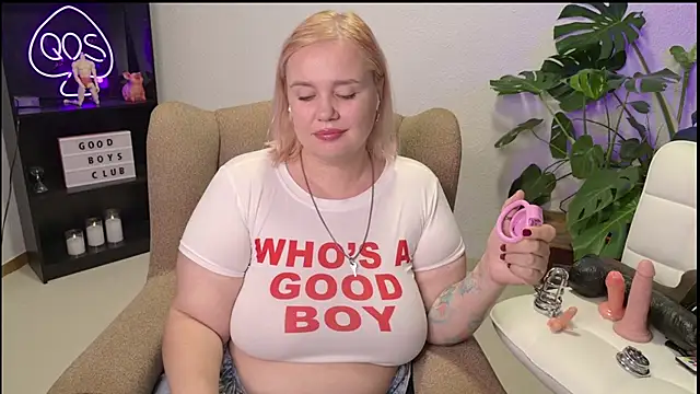 MargotGrey webcam