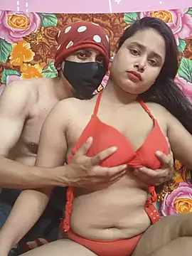 Seducing_couple live cam on StripChat