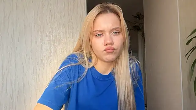 Glamorforyou live cam on StripChat