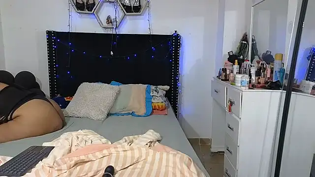 charlotte_077 webcam