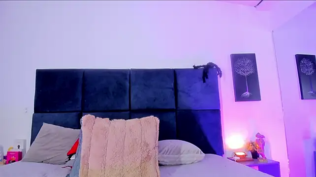 april_jones05 webcam