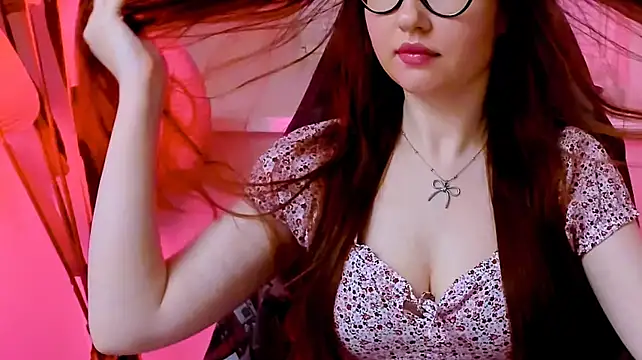 CarolGiggly webcam