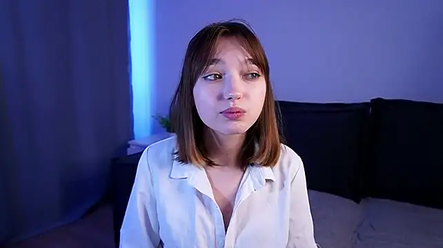 Leyla_crsh webcam