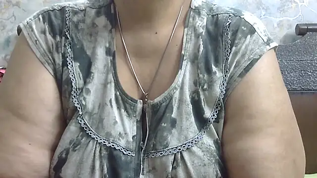 Kavya_XX live cam on StripChat
