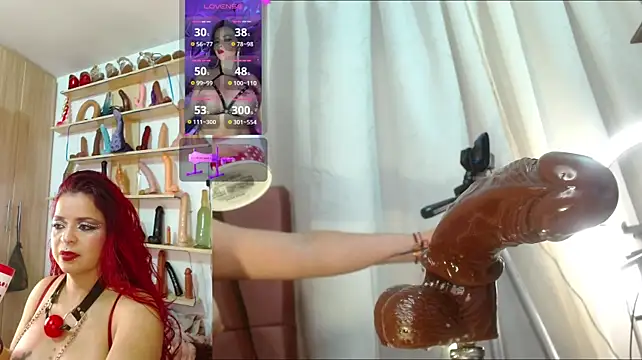 Yashira-Lennis webcam
