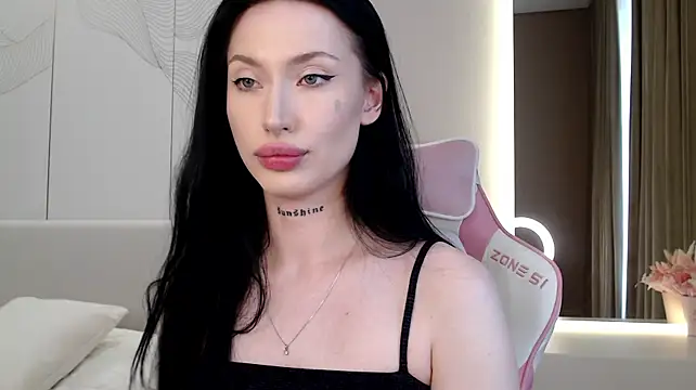 JenniferQueen11 webcam