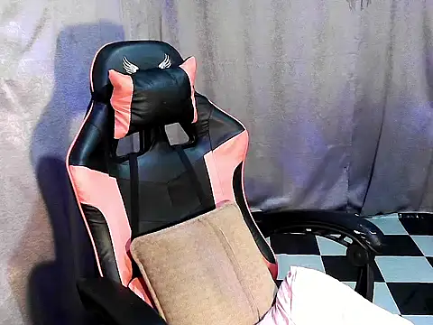 BrendaMore webcam