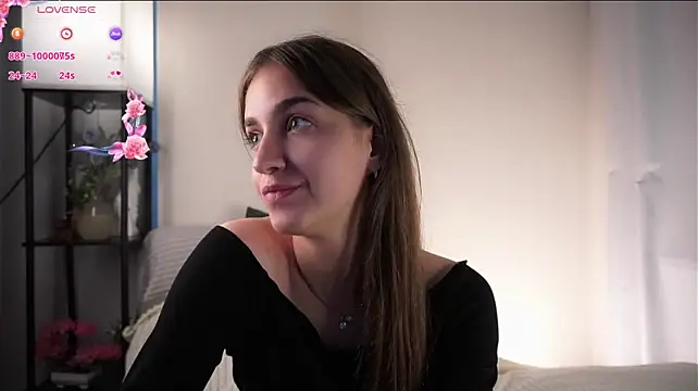 ClarineCasebolt webcam