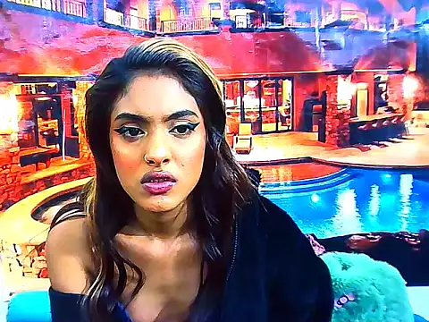 IndianPretty14u2Luv webcam