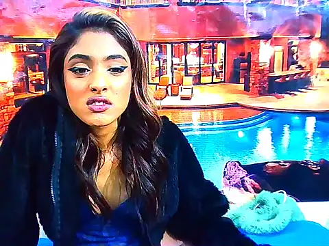 IndianPretty14u2Luv webcam