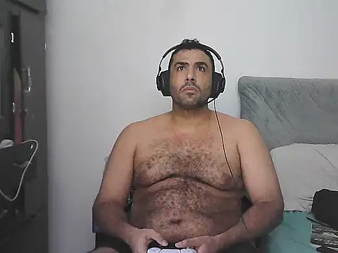 alphalatinobearx webcam