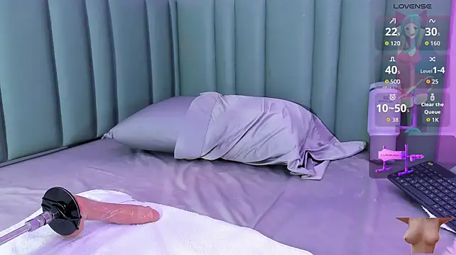 caroline_bigboobs1 webcam