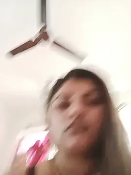 Sanaya_Gil webcam