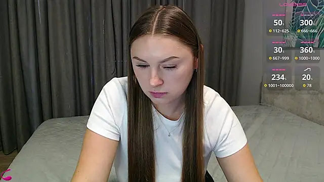mia_bloomy webcam