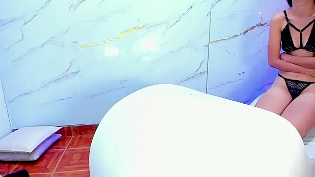 AmazingOrgasm webcam