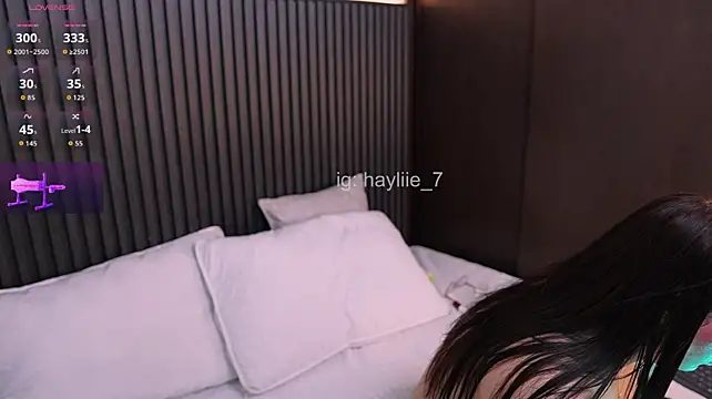 haylie_ 🖊 free cam