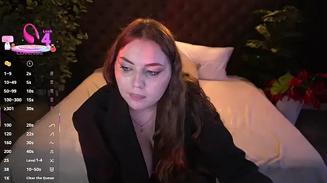 LuxSopphia live cam on StripChat