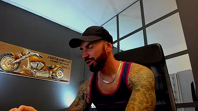 AronGrant webcam