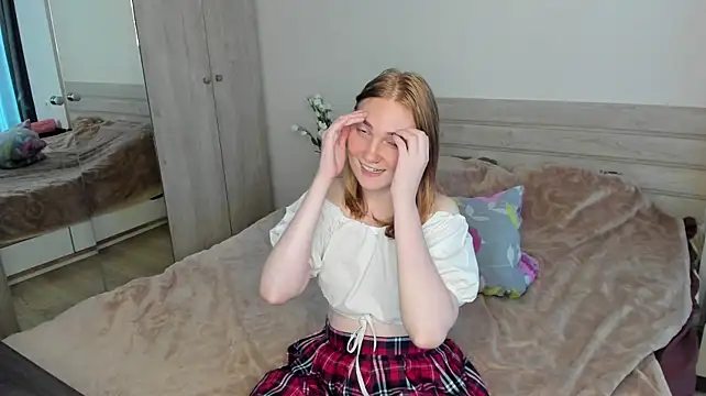 ReddHotPipper webcam