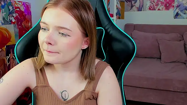 ElinaVale webcam