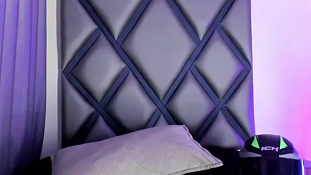 Ithan_Hott webcam