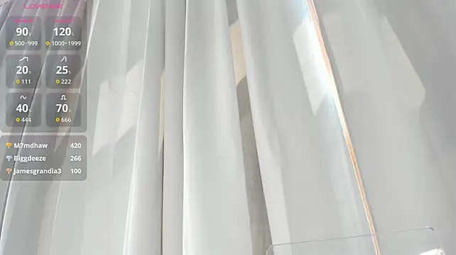 Naila18 webcam