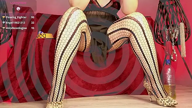 shaaroon_gold webcam
