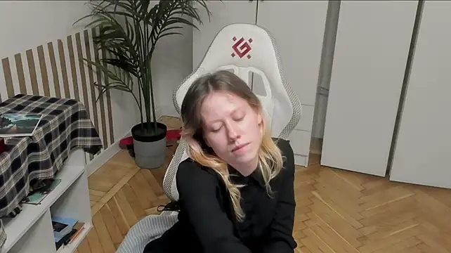 Silly__Milly webcam