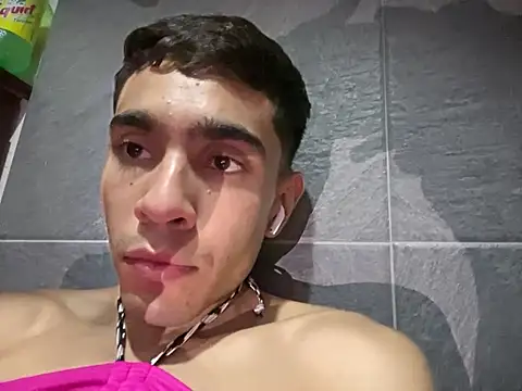 femboyxx69 webcam