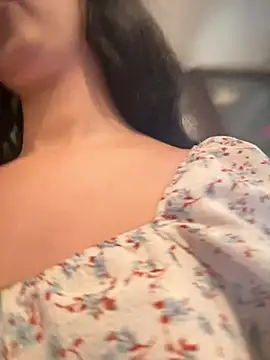Nora_0 webcam