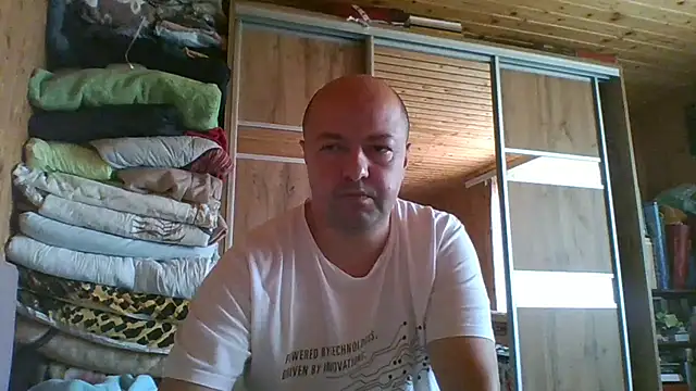 Luceriusbigass webcam