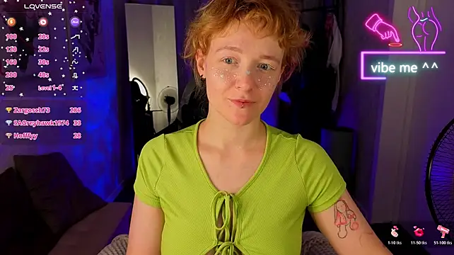 Ricki_Bloom live cam on StripChat