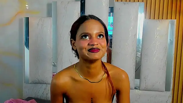 Nicky_Nicoole webcam