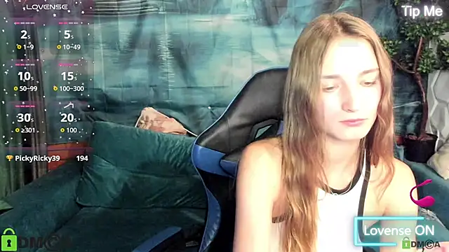 MaryMee88 webcam