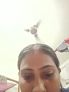 Kajal-2003 webcam