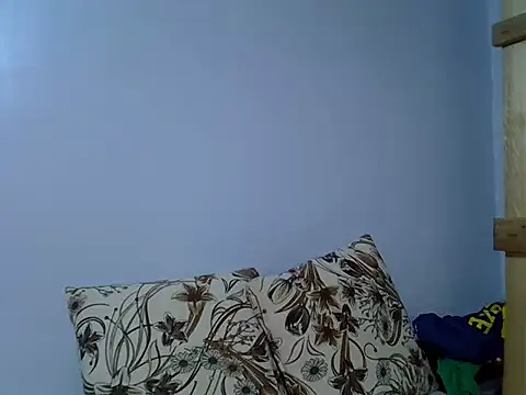 Lovelytriz_254 webcam