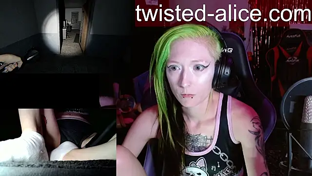 Twisted_Alice webcam