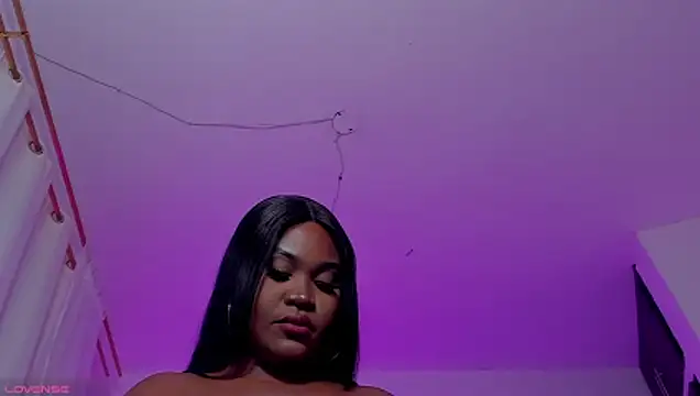 Scarlett_811 live cam on StripChat
