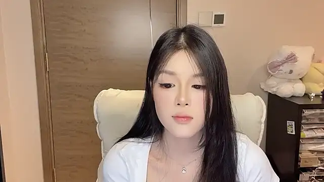 Koi-00 live cam on StripChat