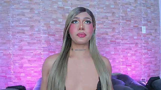 Dreams_Chloe live cam on StripChat